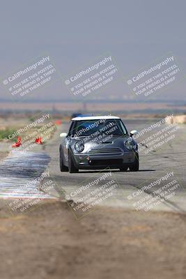 media/Sep-20-2025-Extreme Speed (Sat) [[1fcc23683c]]/Orange (Mid Intermediate)/Session 2 (Sunrise)/